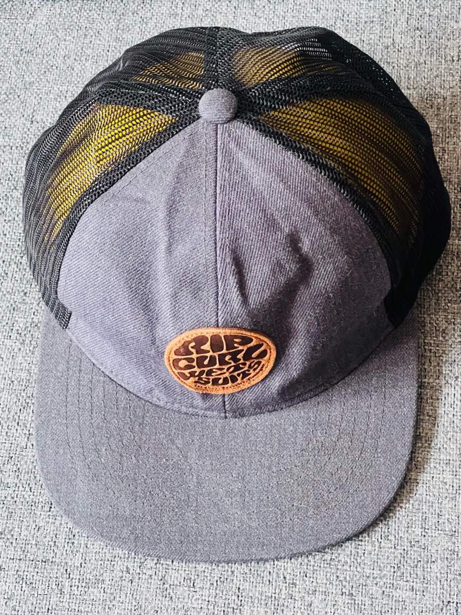Rip Curl Wet Suits Mens Grey SnapBack Trucker Hat
