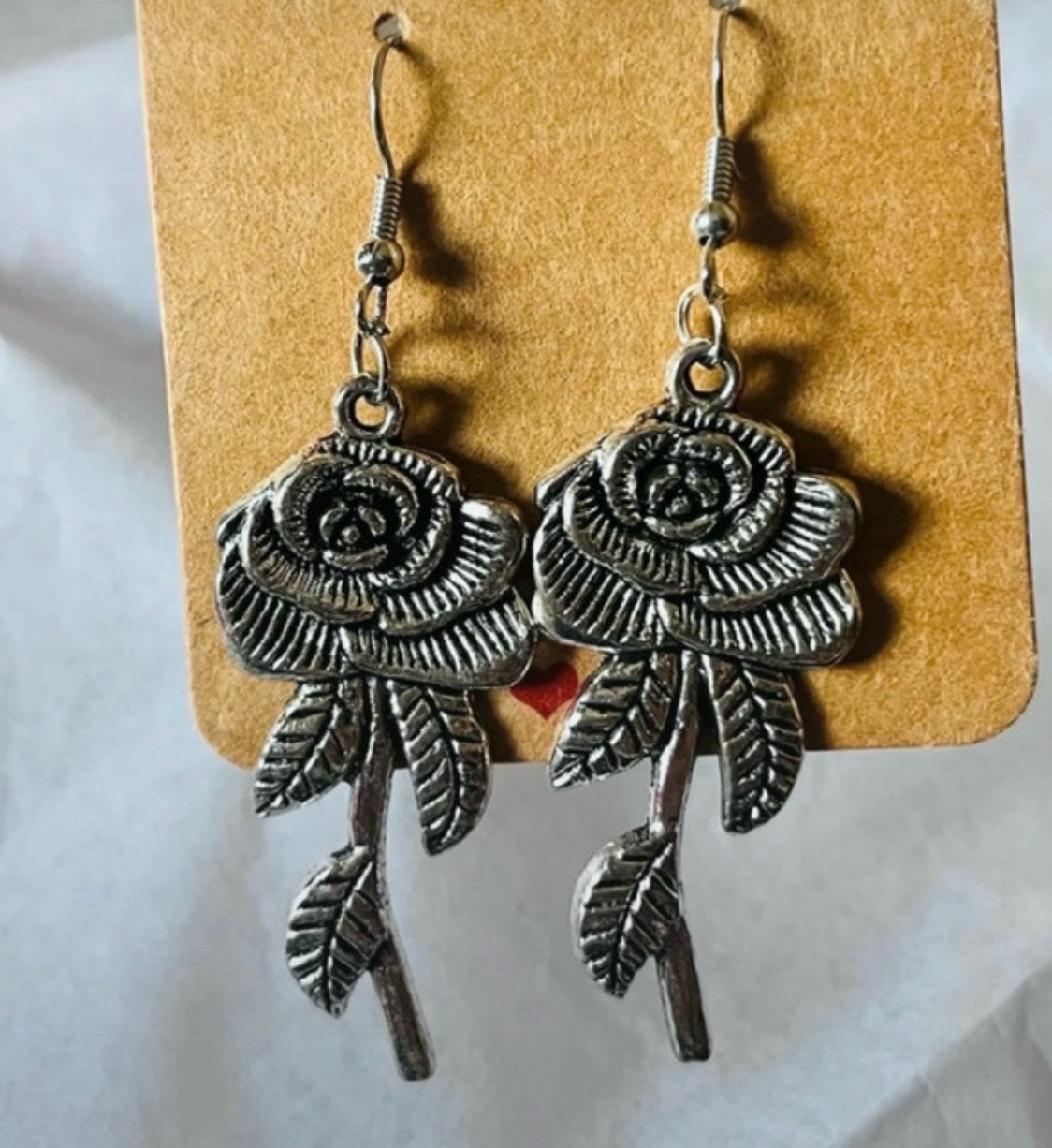 1x pair Vintage silver style rose earrings
