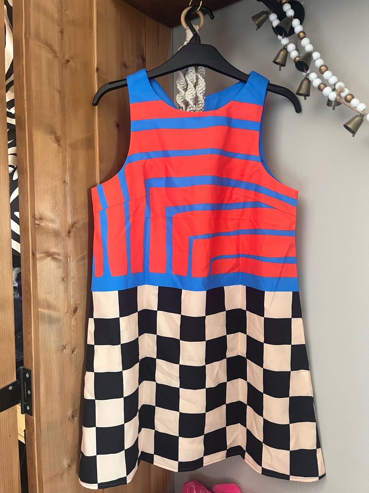 Abstract dress size 8 SHEIN