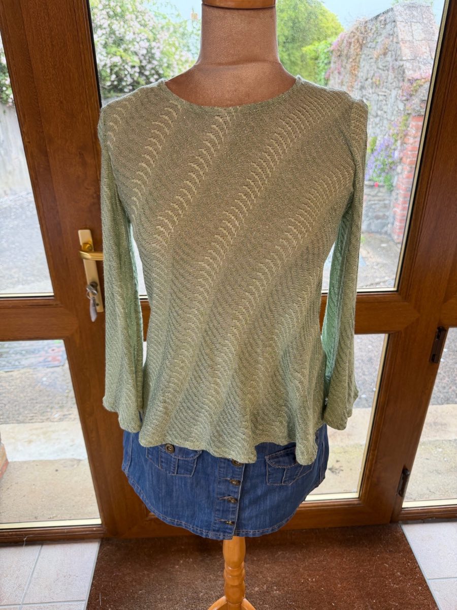 Chelsea girl green vintage shimmer knit top