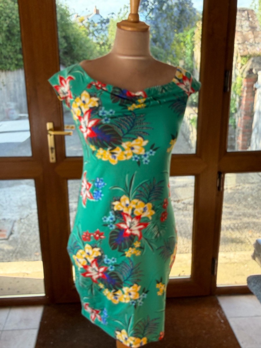 New Look off shoulder fitted tropical print dress.