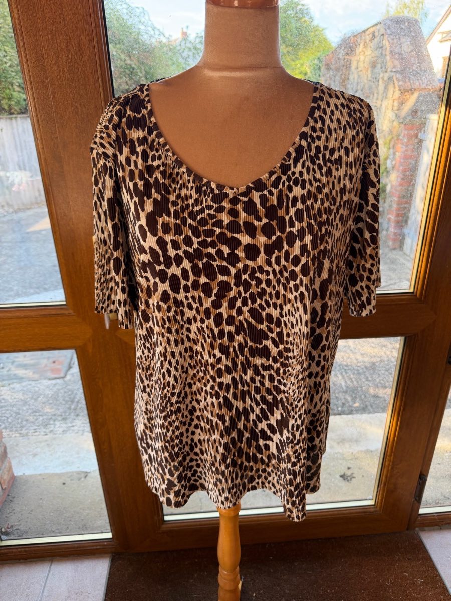 M&S animal print short sleeve top