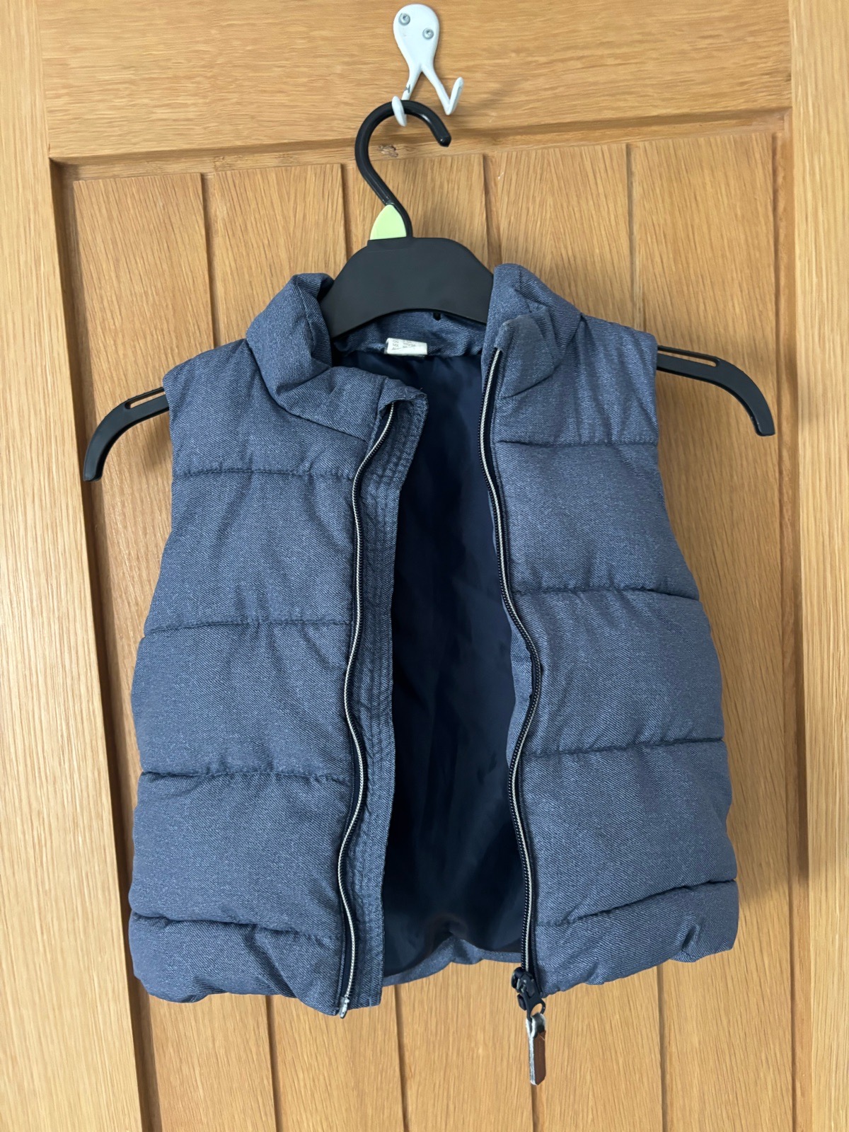 Children’s blue gilet size 2-3 years
