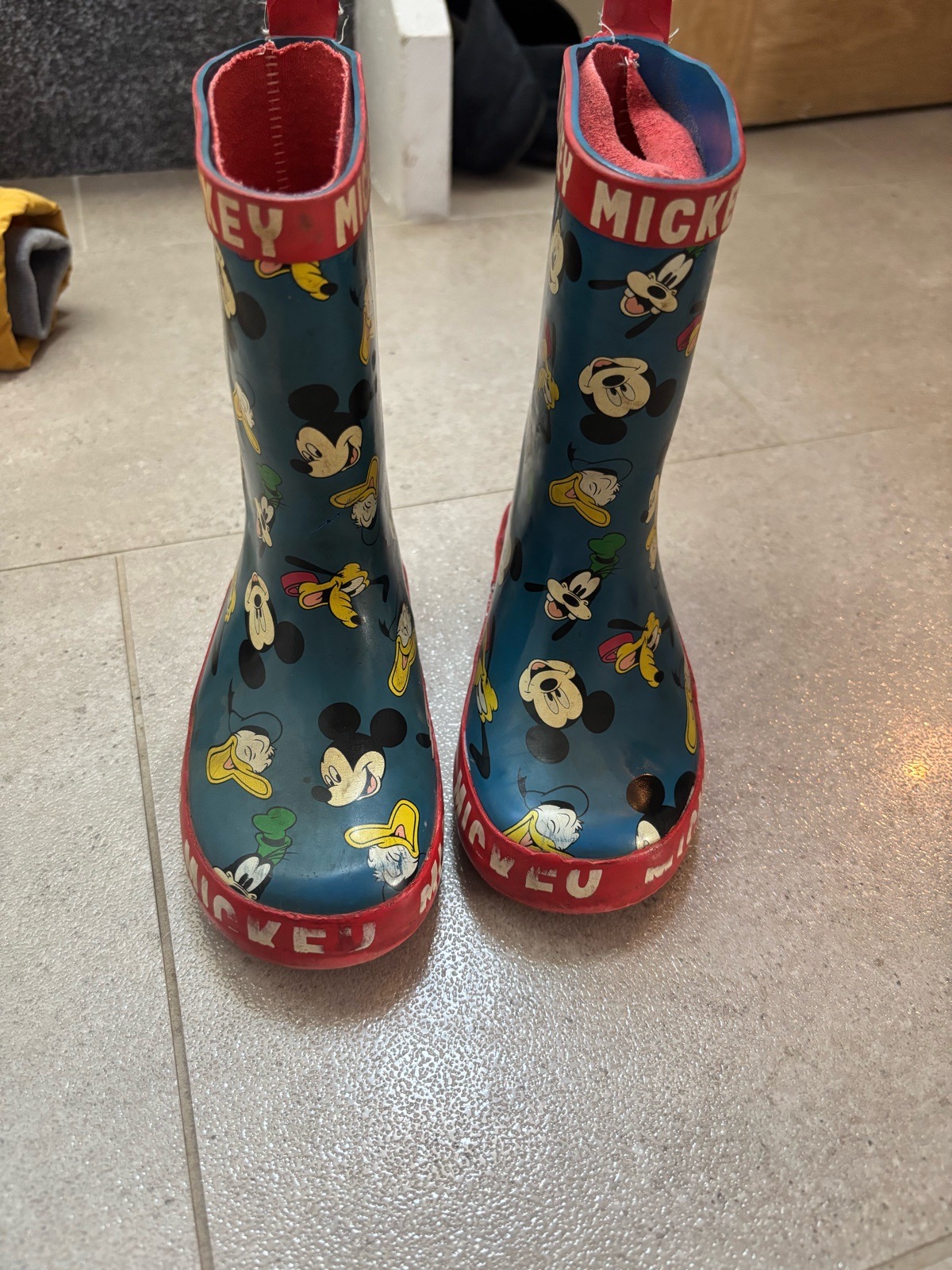 Children’s Mickey Mouse wellington boots size 8