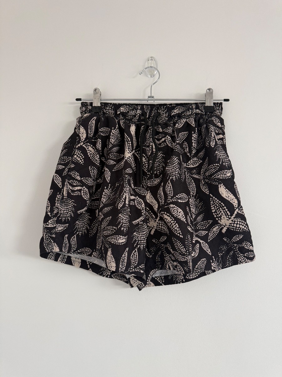 Men & Boys Swimming Trunks from TU in black & white leaf print size small