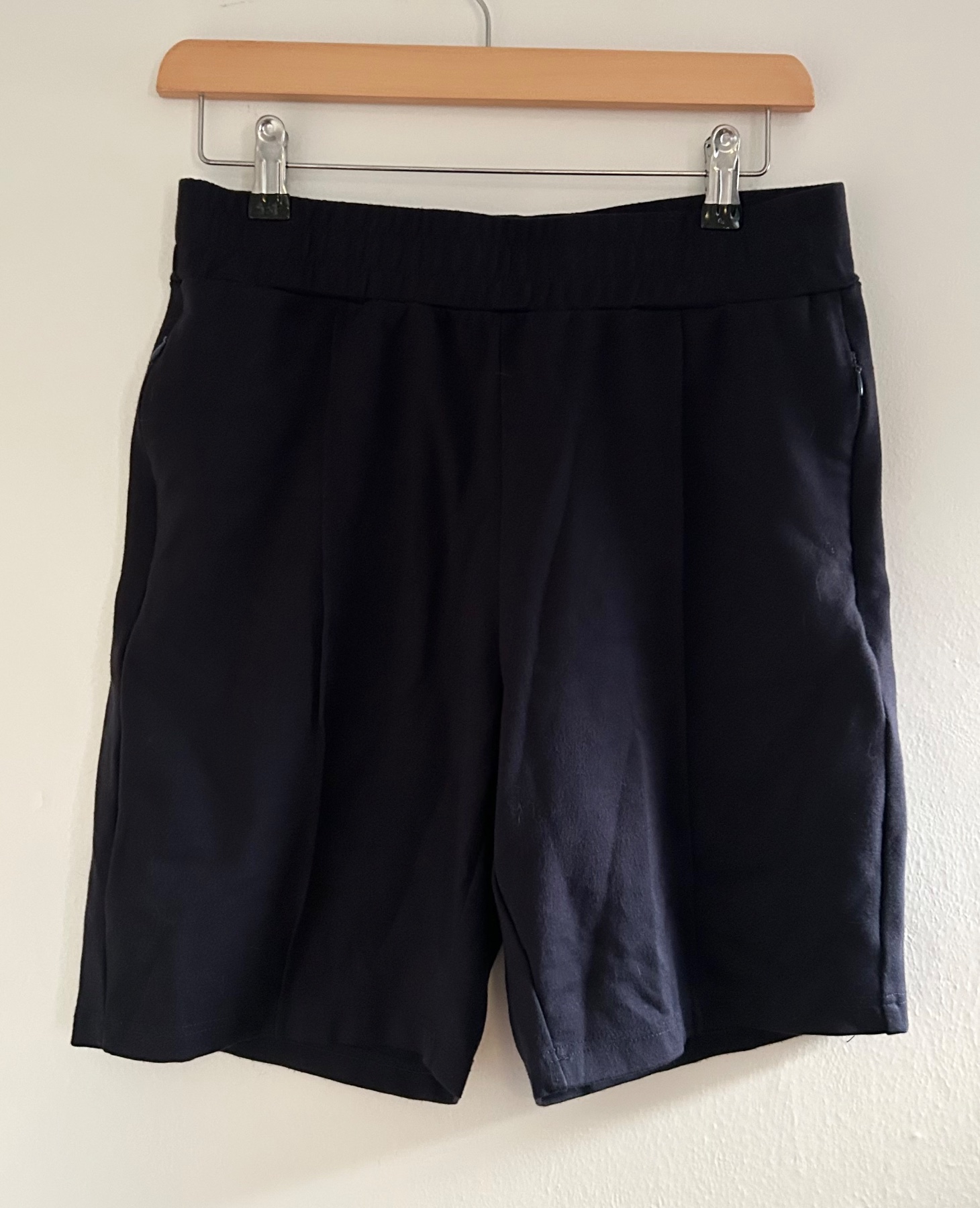 Belier men’s navy premium shorts Size M