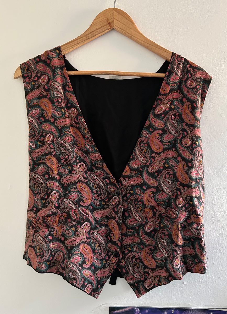Vintage 90s paisley made in India waistcoat. Size M