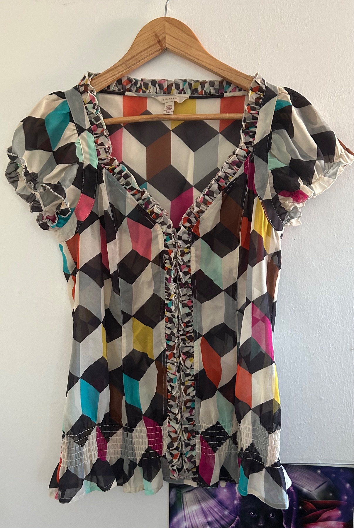 Y2K vintage Ted Baker geometric print blousr