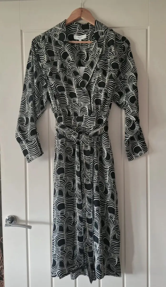 Reiss Georgina Black/Cream Mono Swirl Belted Midi Dress