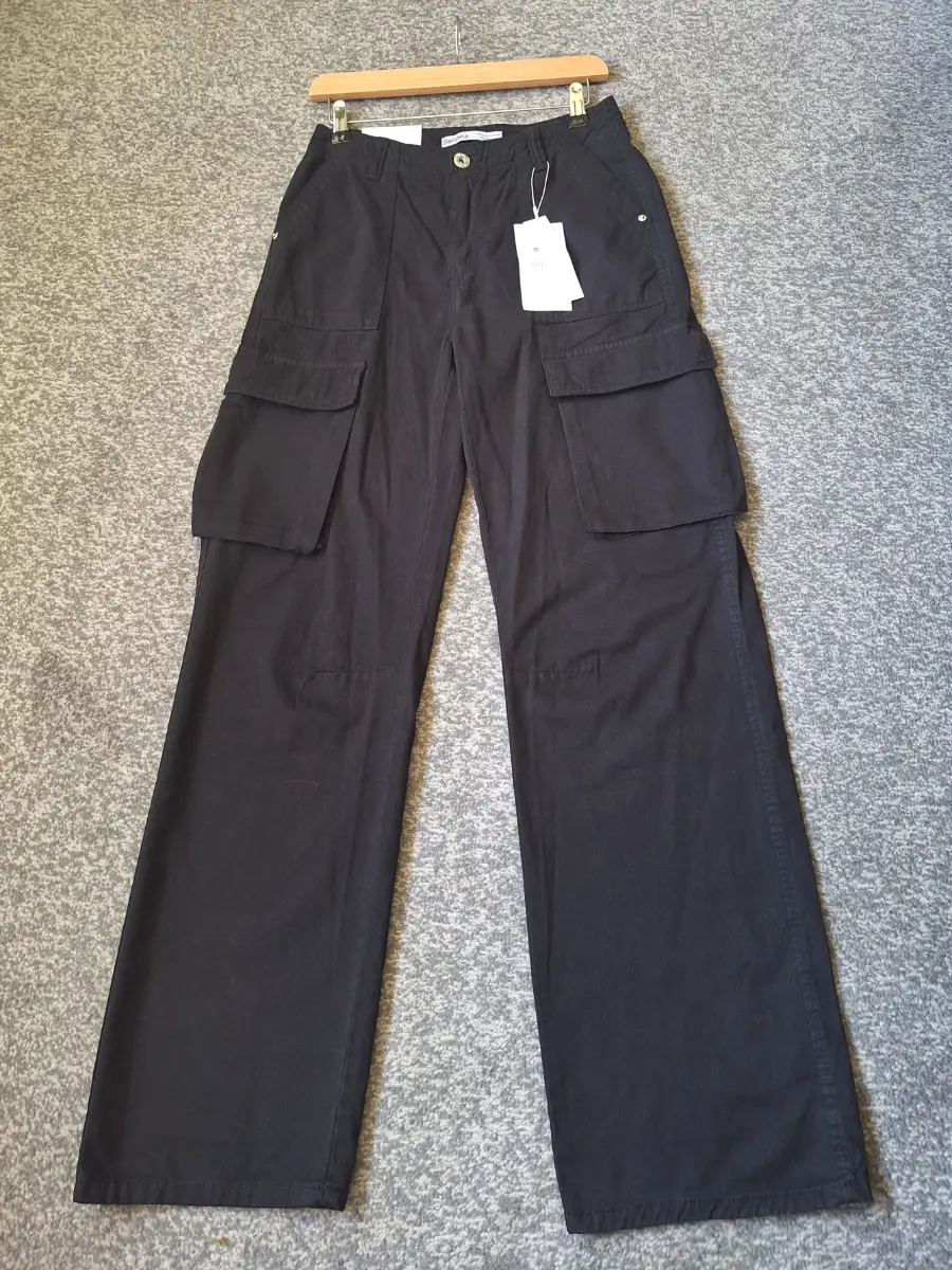 Bershka Black Cotton Mid Rise Cargo Trousers