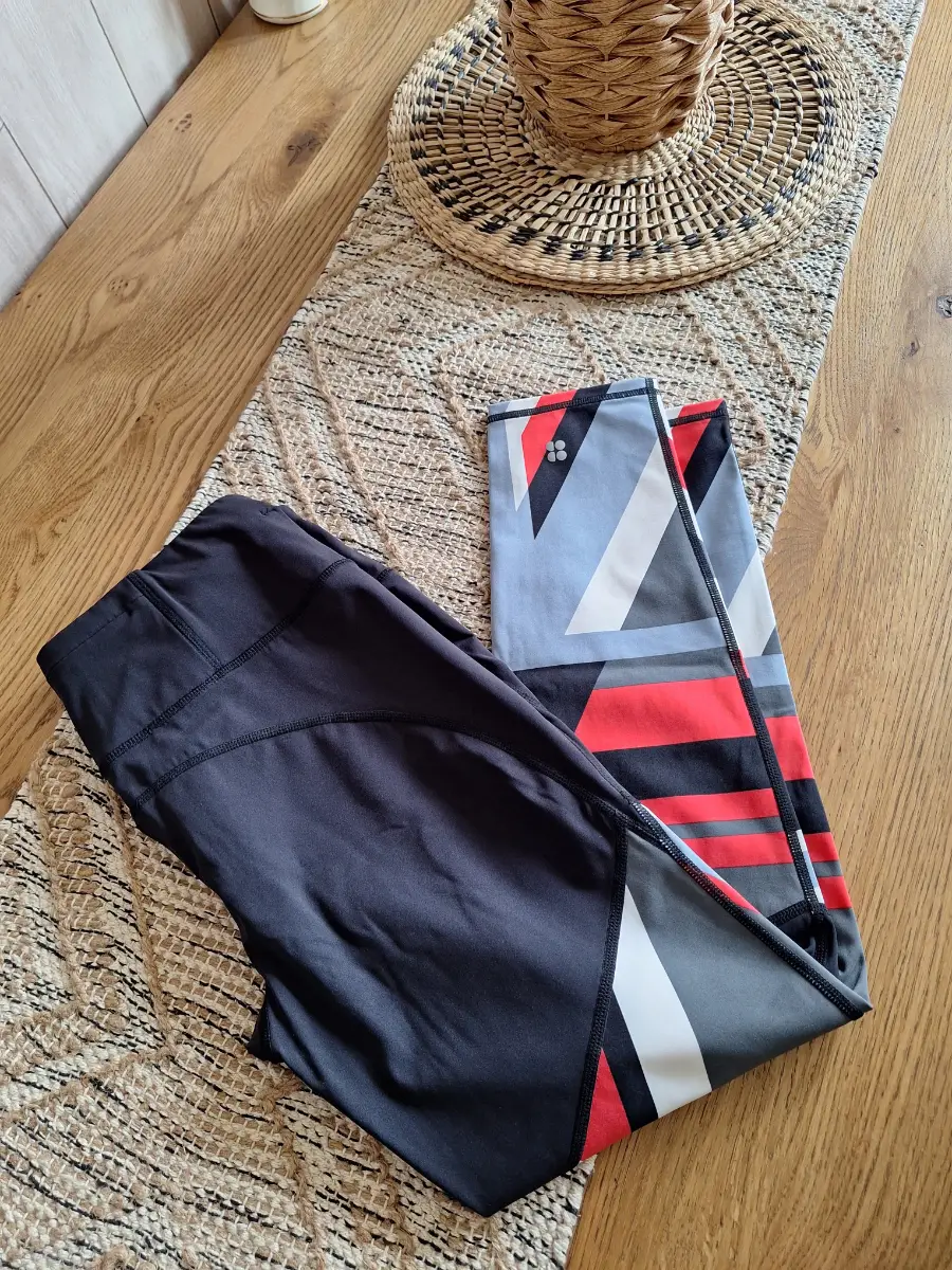 Sweaty Betty Black/Union Jack Gym/Yoga Leggings