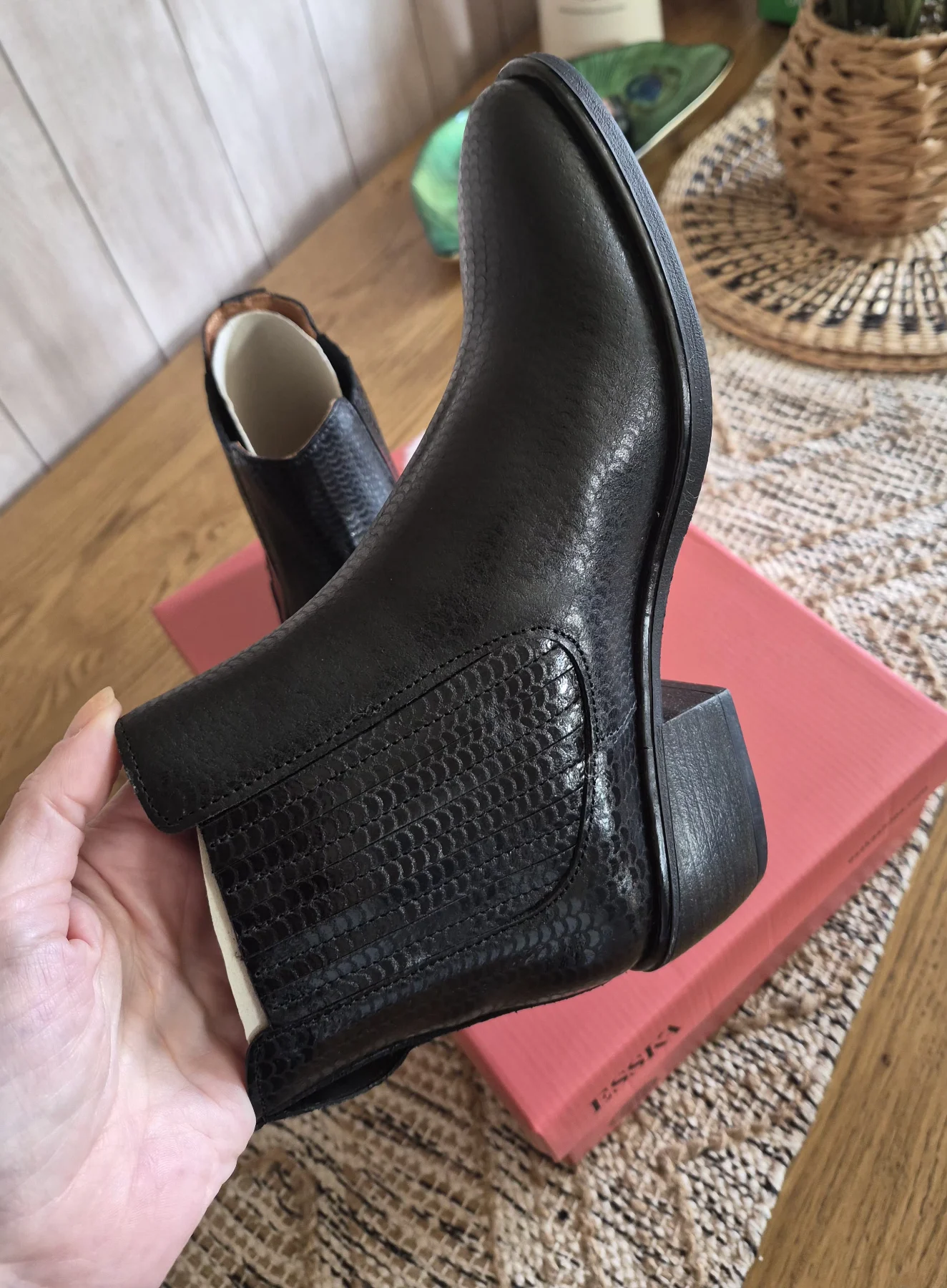 Esska Bettina Black Italian Leather Ankle Boots