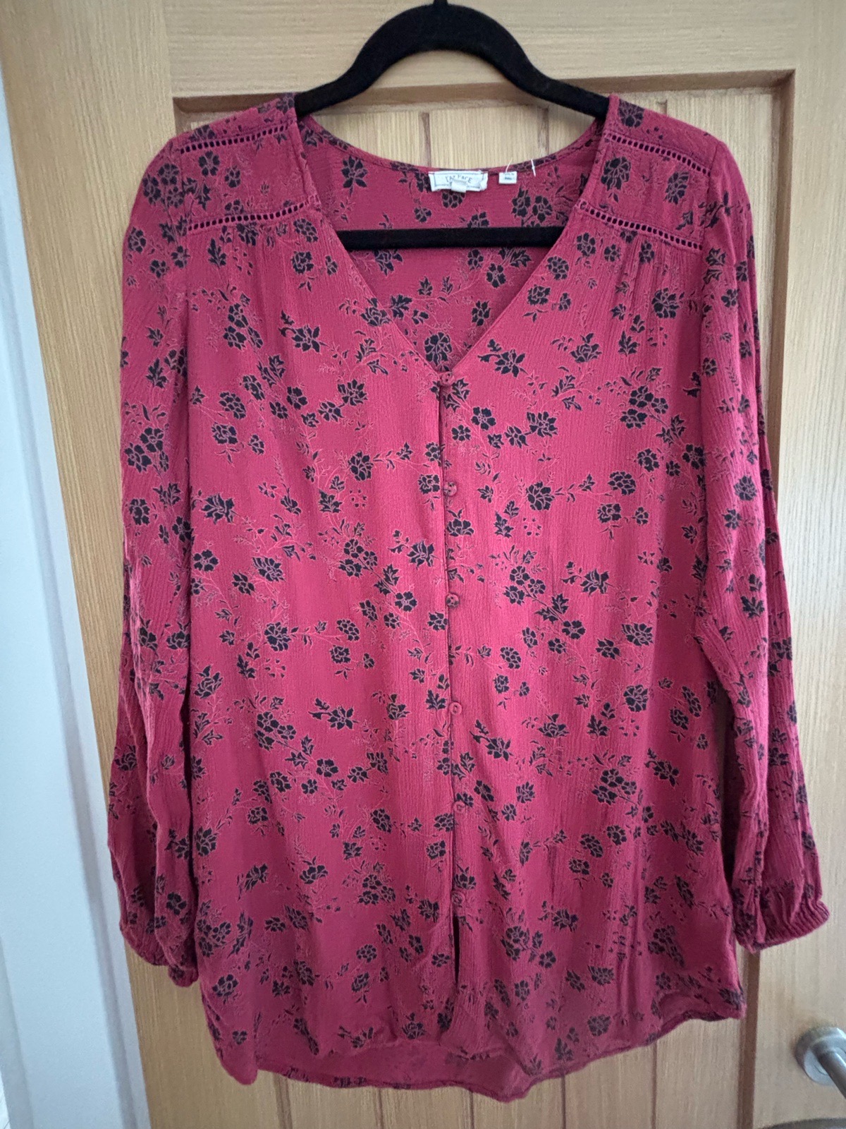 🌸 FatFace Floral Blouse – Red Cherry – UK 8 🌸