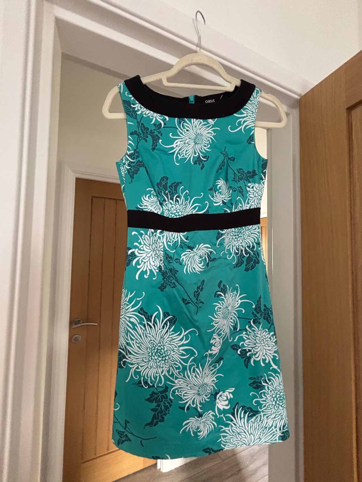 Oasis Teal Floral Sleeveless Dress – Size 8 🌺