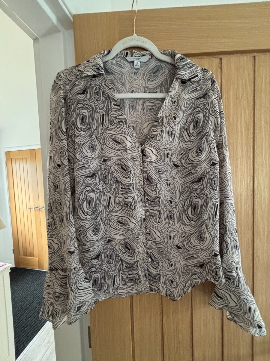 Next Abstract Print Long Sleeve Blouse – UK 6 Monochrome Shirt Top