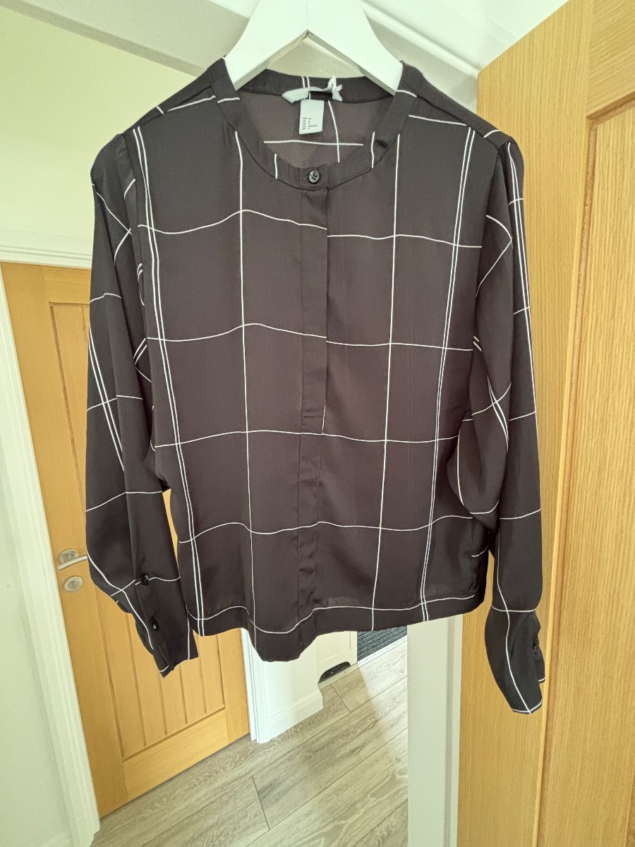 : H&M Black Windowpane Check Blouse – EUR 34 / UK 6