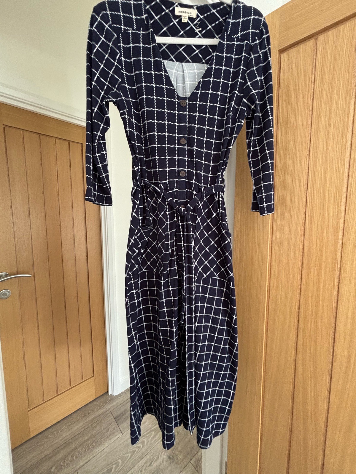💙 Monteau Los Angeles Navy & White Geometric  Dress – Size M