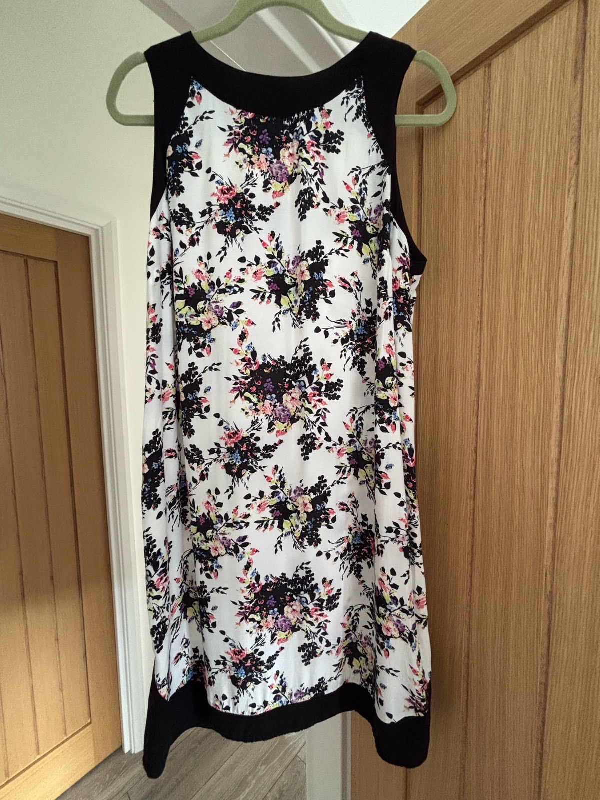 🌸 Red Herring Floral Sleeveless Dress – Size 16 (Best Fit 14) 🖤