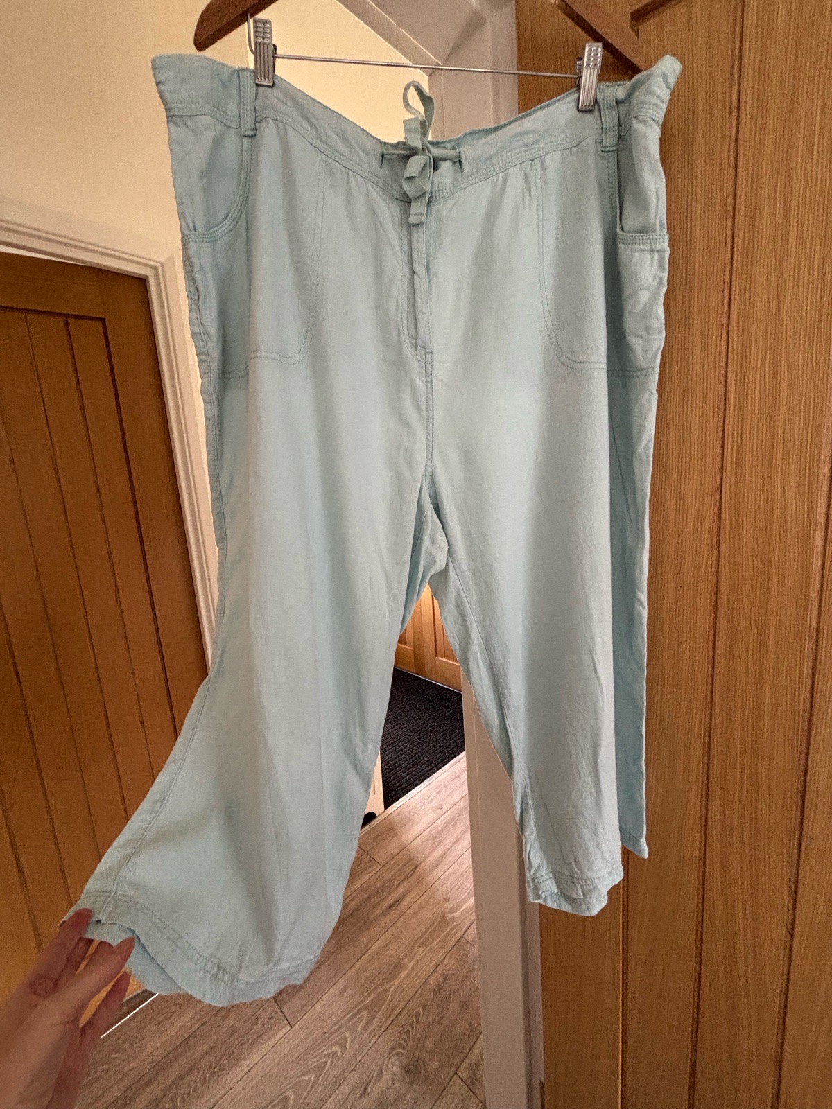 M&Co Plus Linen-Blend Crop Trousers – Mint Green – UK 24