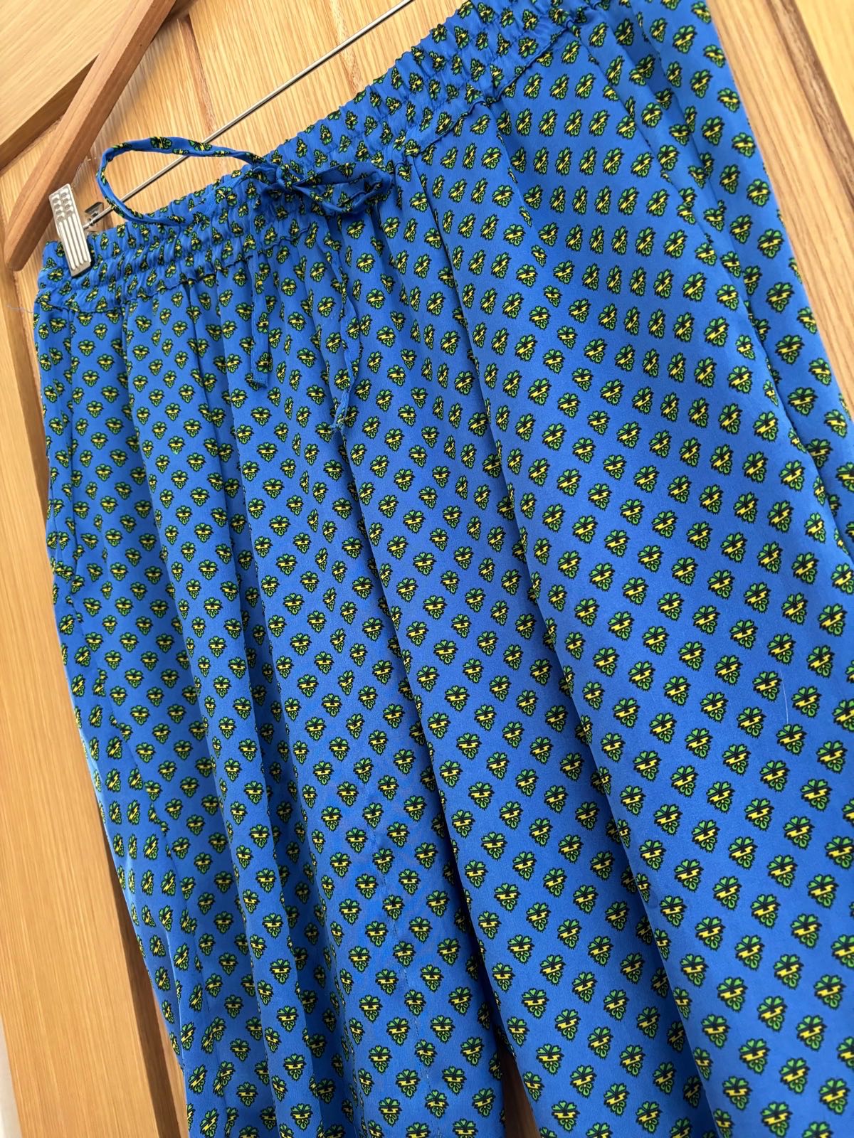 💙 Zara Basic Blue Patterned Trousers – Size L