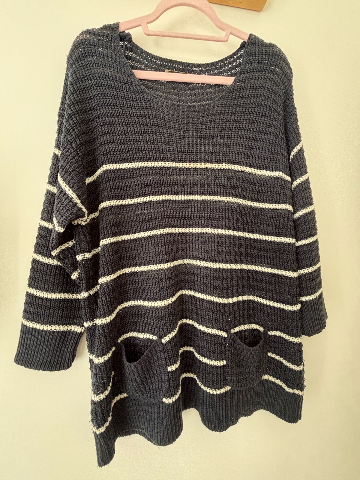 Originals textured relaxed fit knitted jumper – navy & cream striped Size L