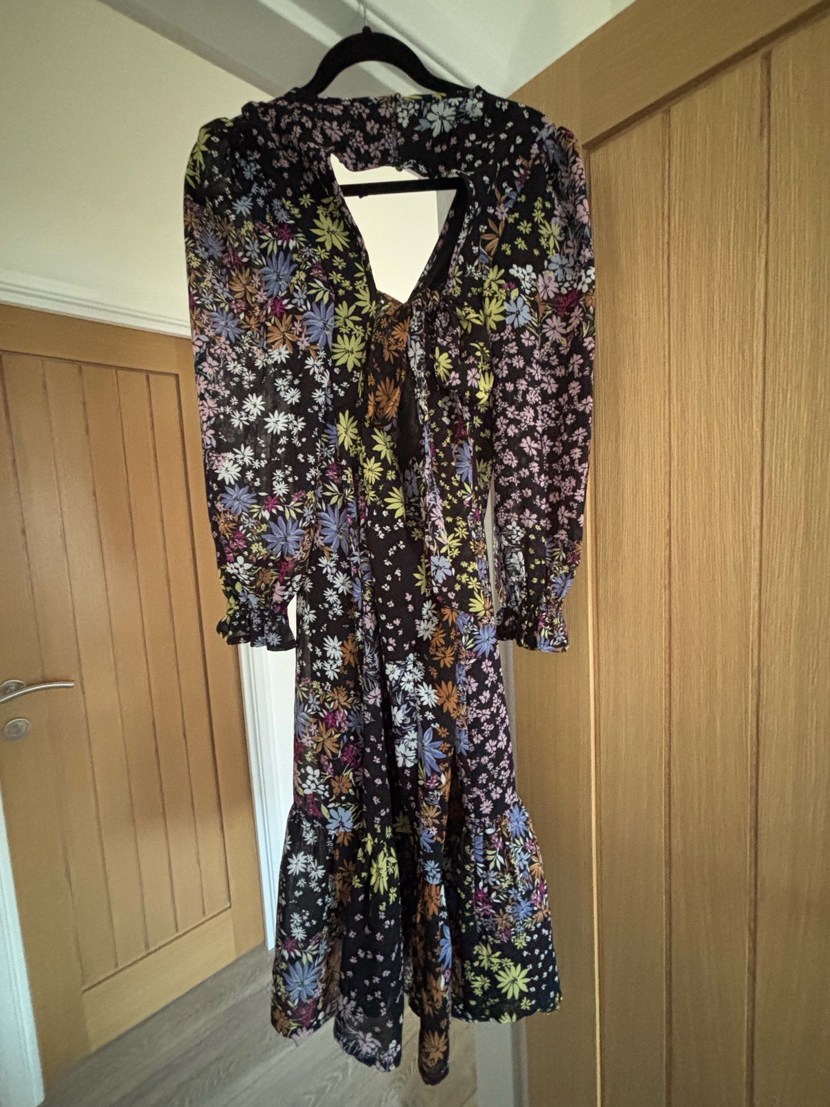 🌺 Influence Statement Floral Midi Dress – Tie Back & Keyhole Detail – UK 12