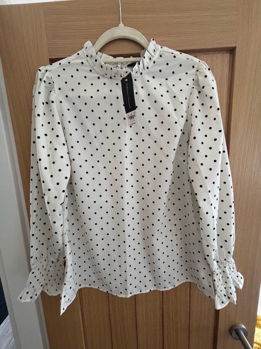 Dorothy Perkins White & Black Polka Dot High Neck Blouse – Size 10 – BNWT