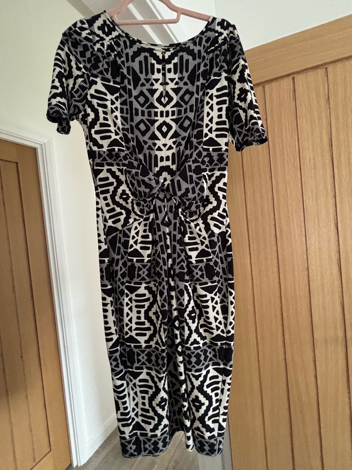 🖤 M&S Collection Monochrome Geometric Print Dress – UK 10