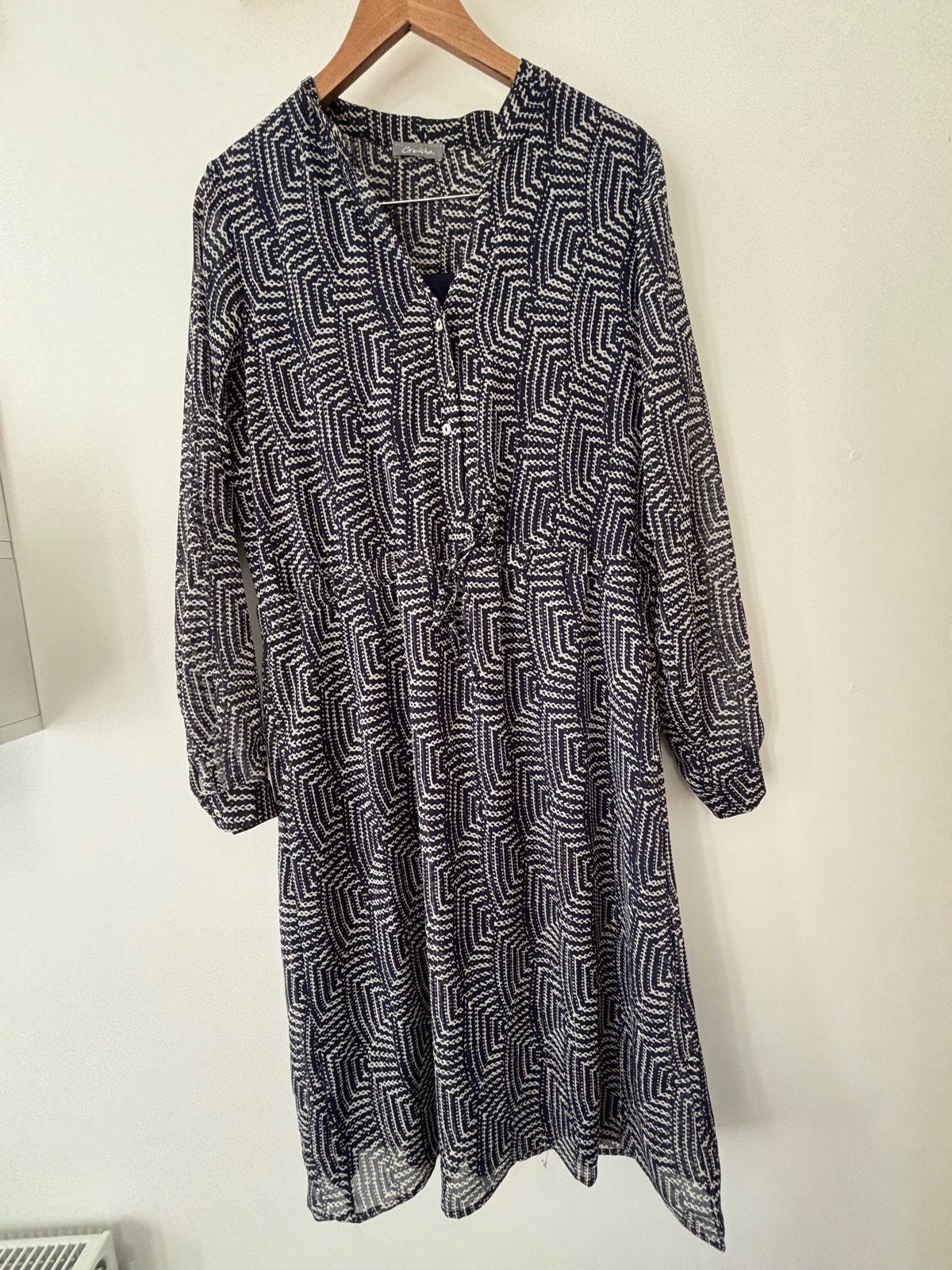 Geisha navy & cream patterned dress with subtle metallic thread – approx UK 14–16