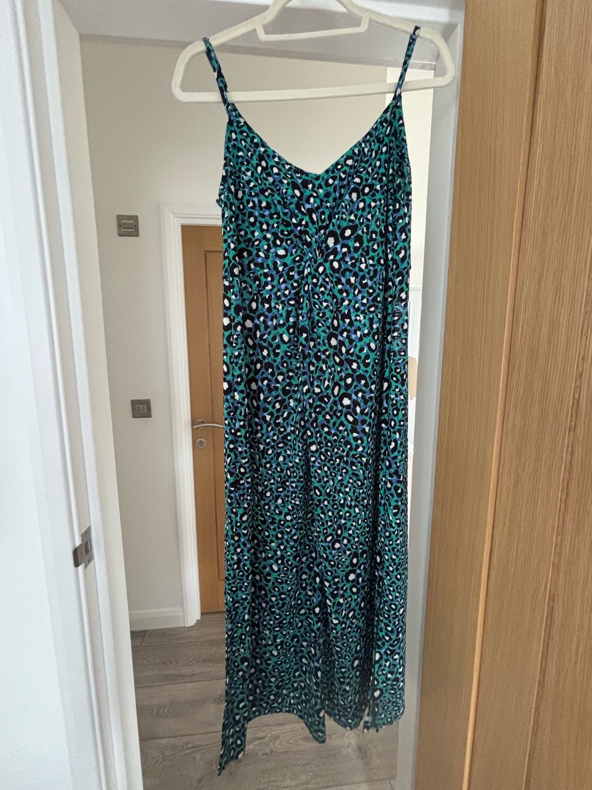 💚 Nutmeg Women’s Green & Blue Animal Print Maxi Dress – Size 8