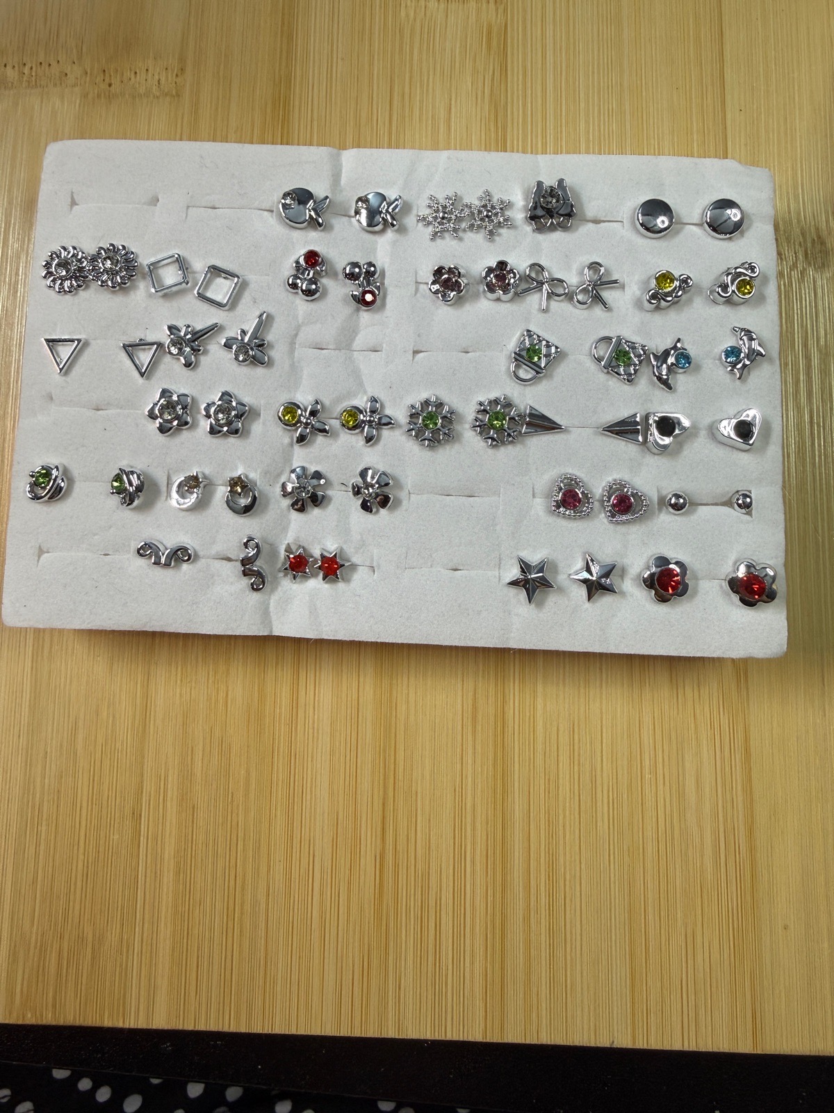 CLEARANCE plastic earrings (BZ72)