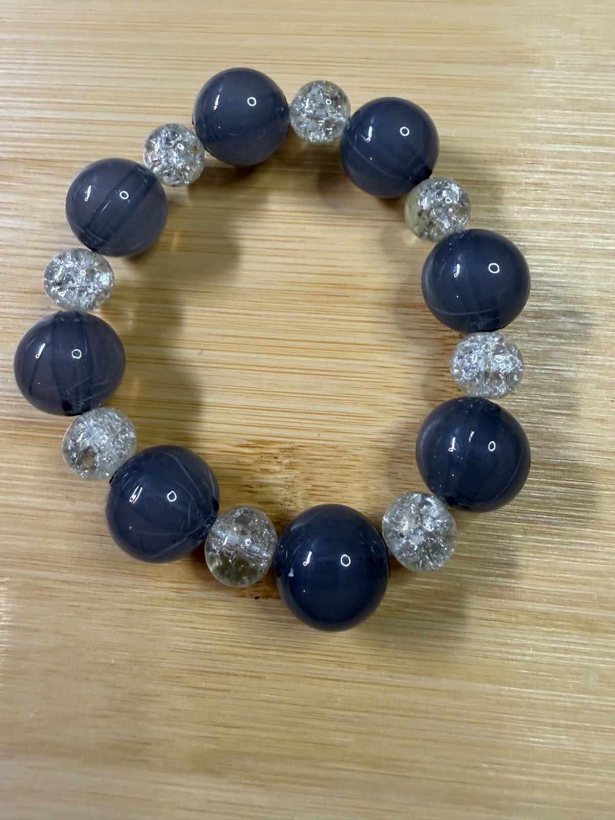 Handmade  bracelet with reclaimed beads (BZ33)