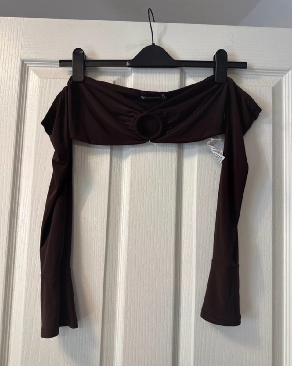 Brand new Pretty Little Thing brown off shoulder crop top size 12