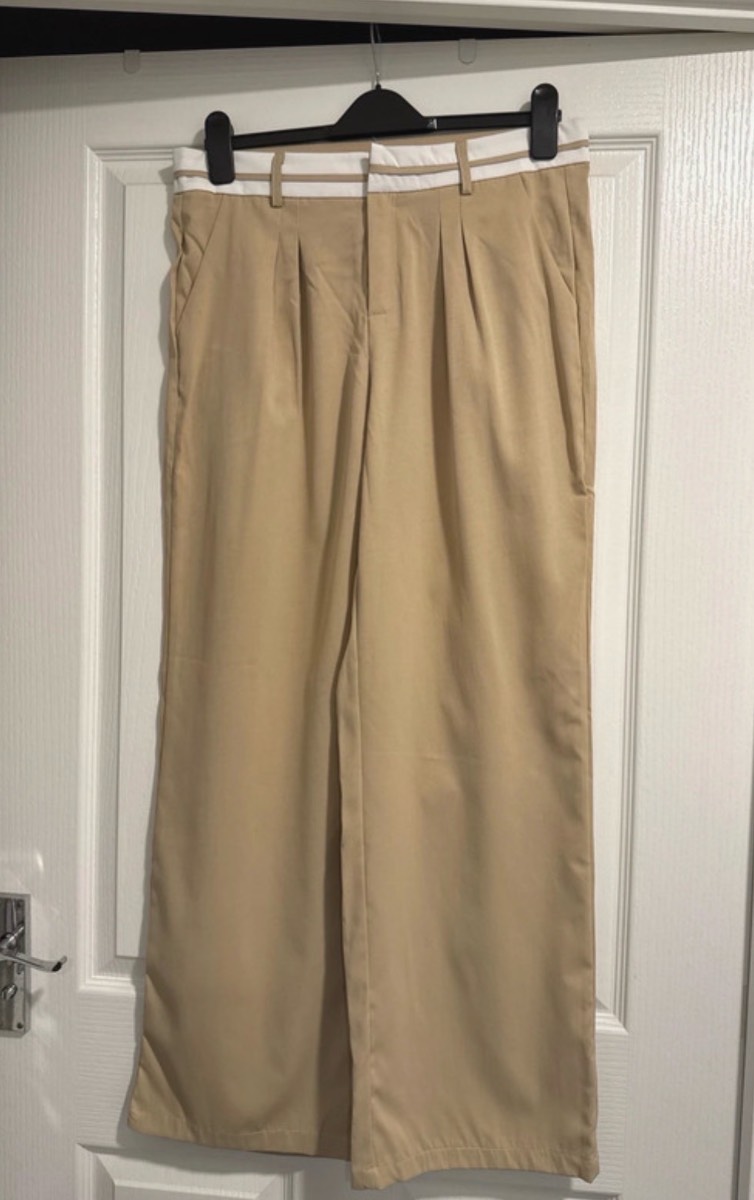 High waisted pleated wide leg trousers size 12/14