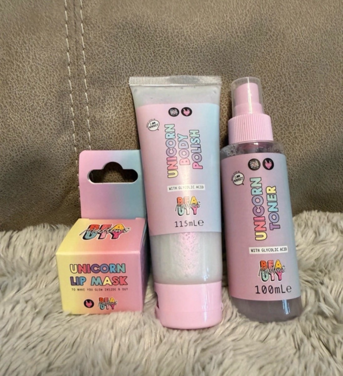 Mallows Beauty Unicorn Bundle (Brand new)