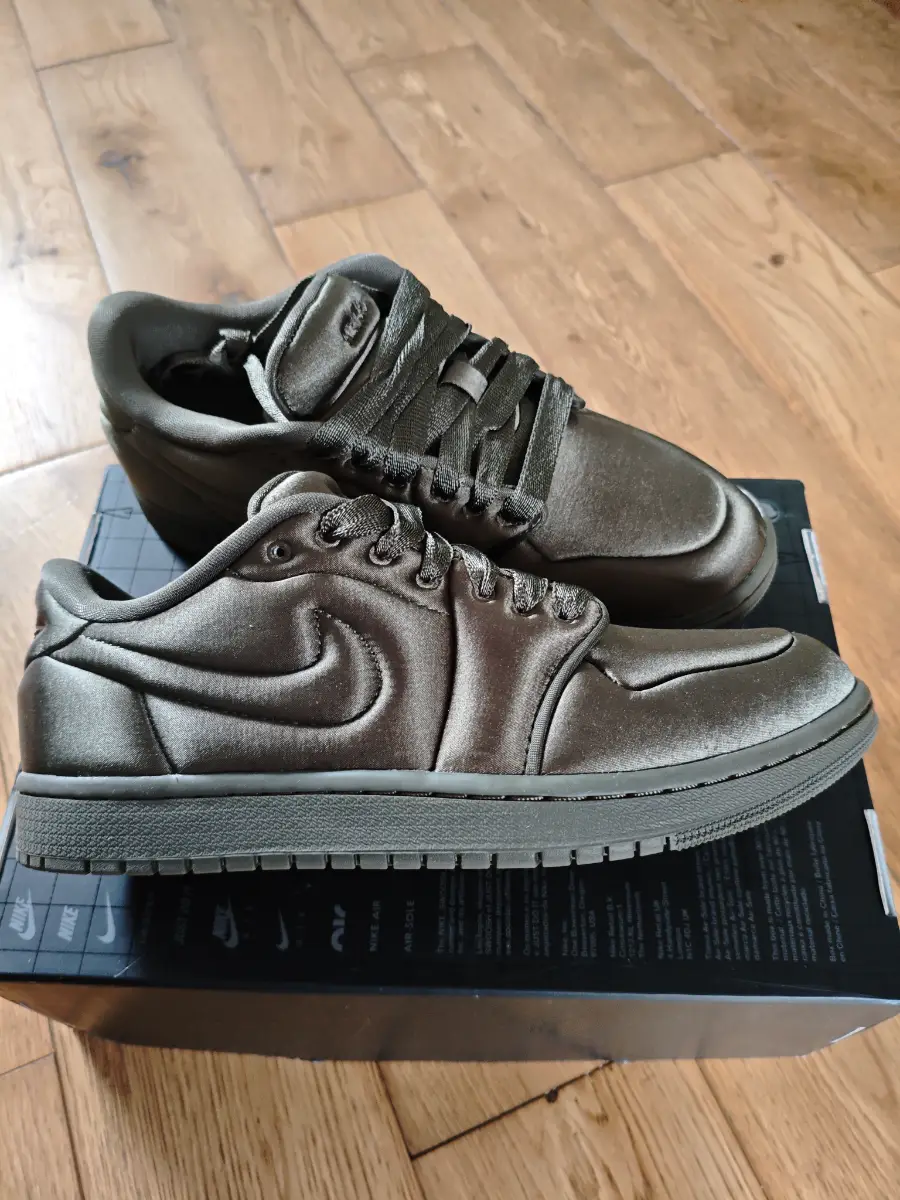 Nike Air Jordan Low Method of Make - Olive - UK Size 5.5
