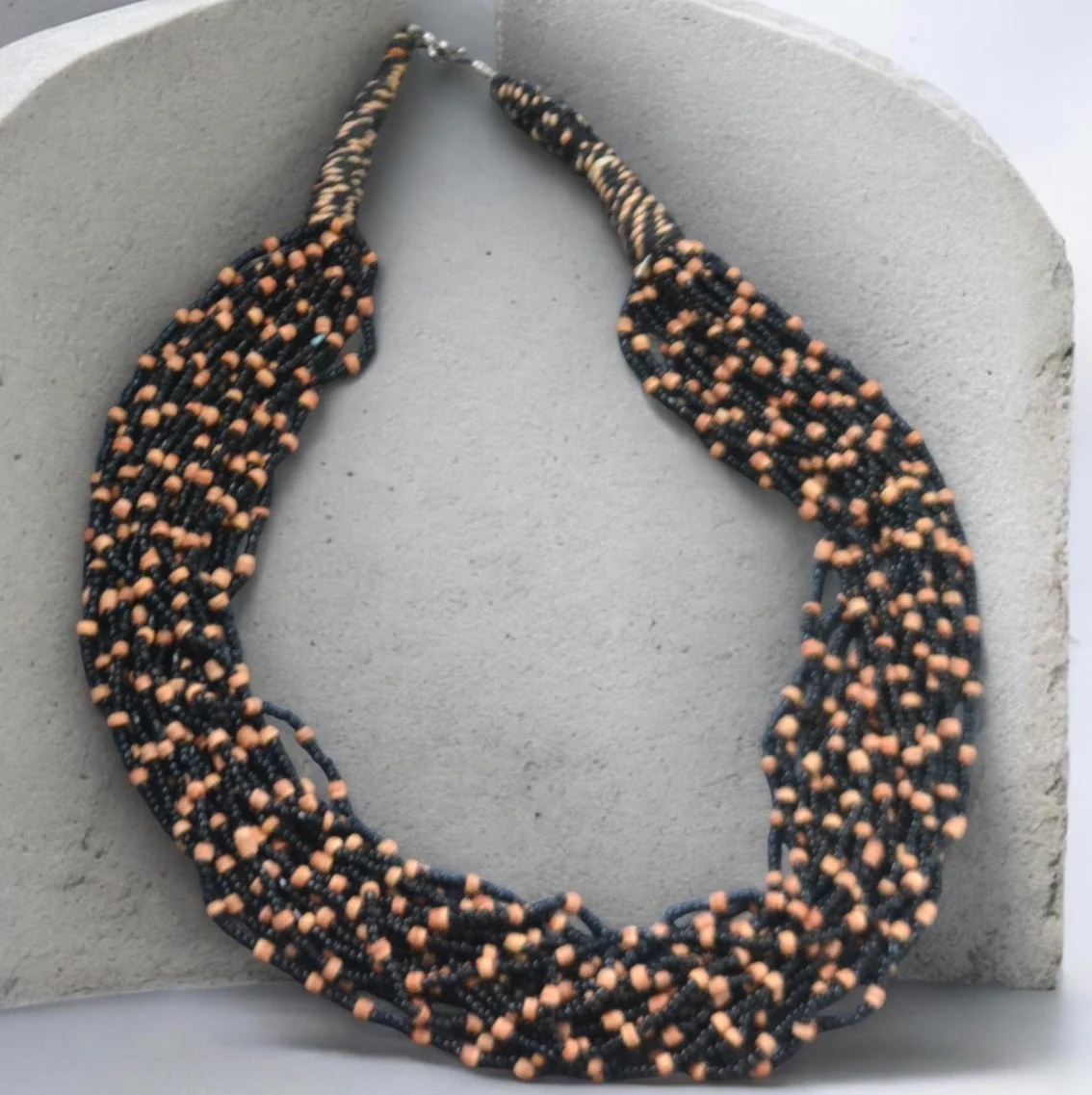 🤎🦋 Vintage 1980s Brown & Beige Tiny Beaded Layered Necklace | Boho Retro Jewellery | 52cm 🦋🤎