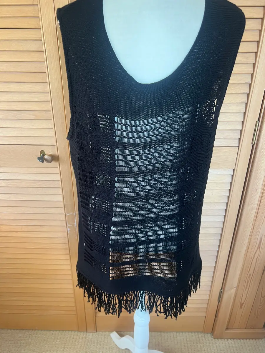 🖤 Peacocks Black Sleeveless Crochet Knit Tunic Top – Size L (Fits UK 14–16) 🖤