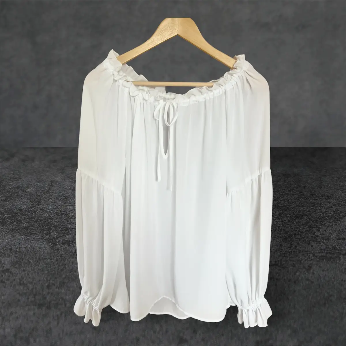 🤍 H&M White Off-the-Shoulder Blouse – Size 16–18 🤍