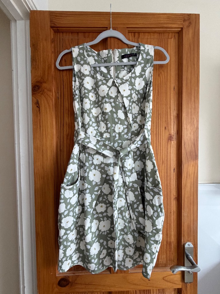 Jenki London Green & White Floral Tie Dress - Size 12 - Pockets