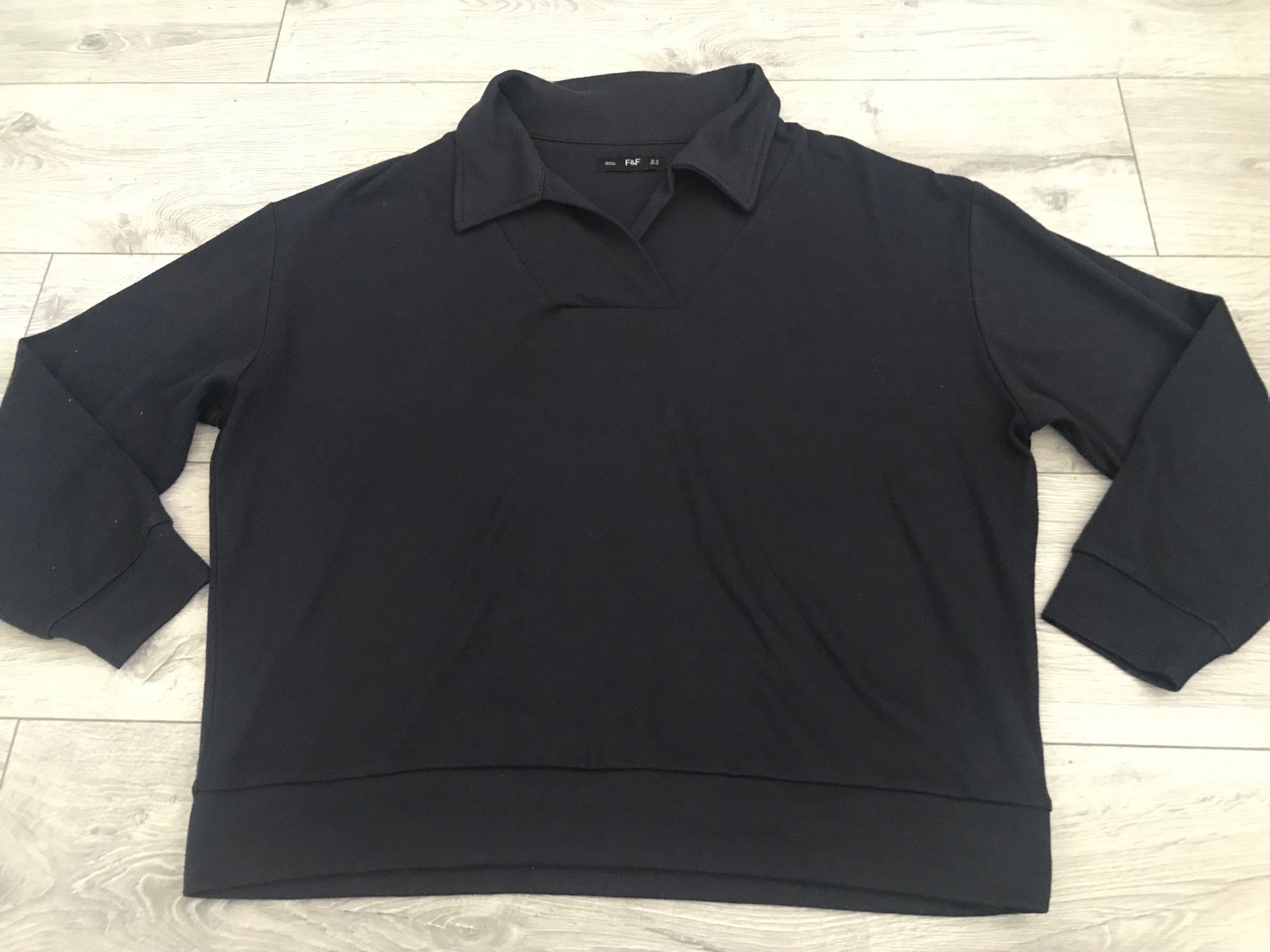 Womens navy F&F sweatshirt