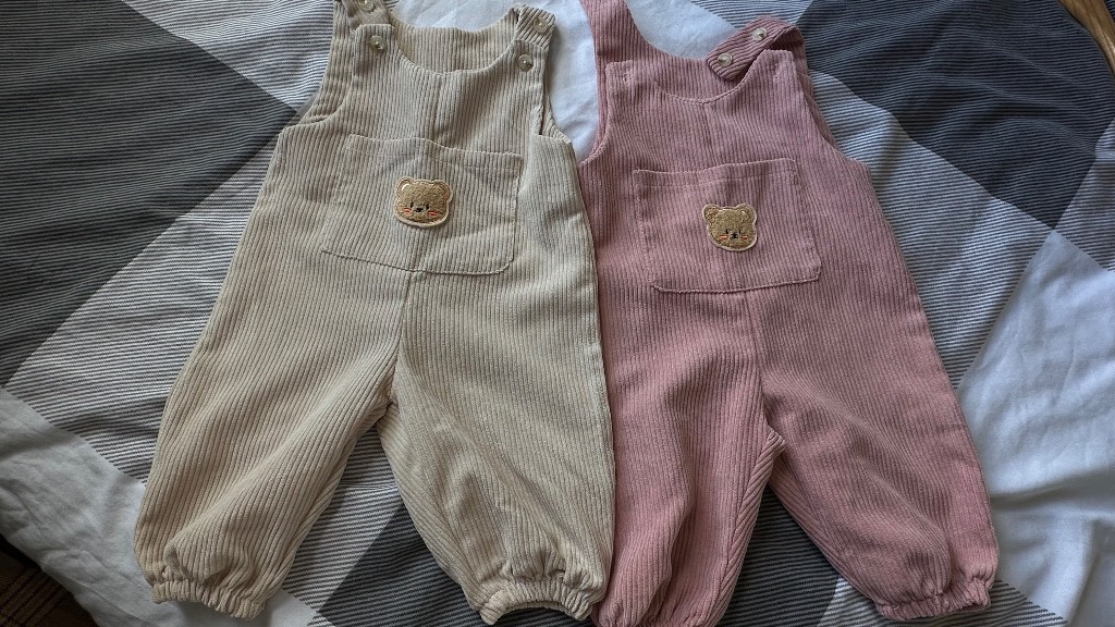 3-6 months dungaree with teddy on the chest