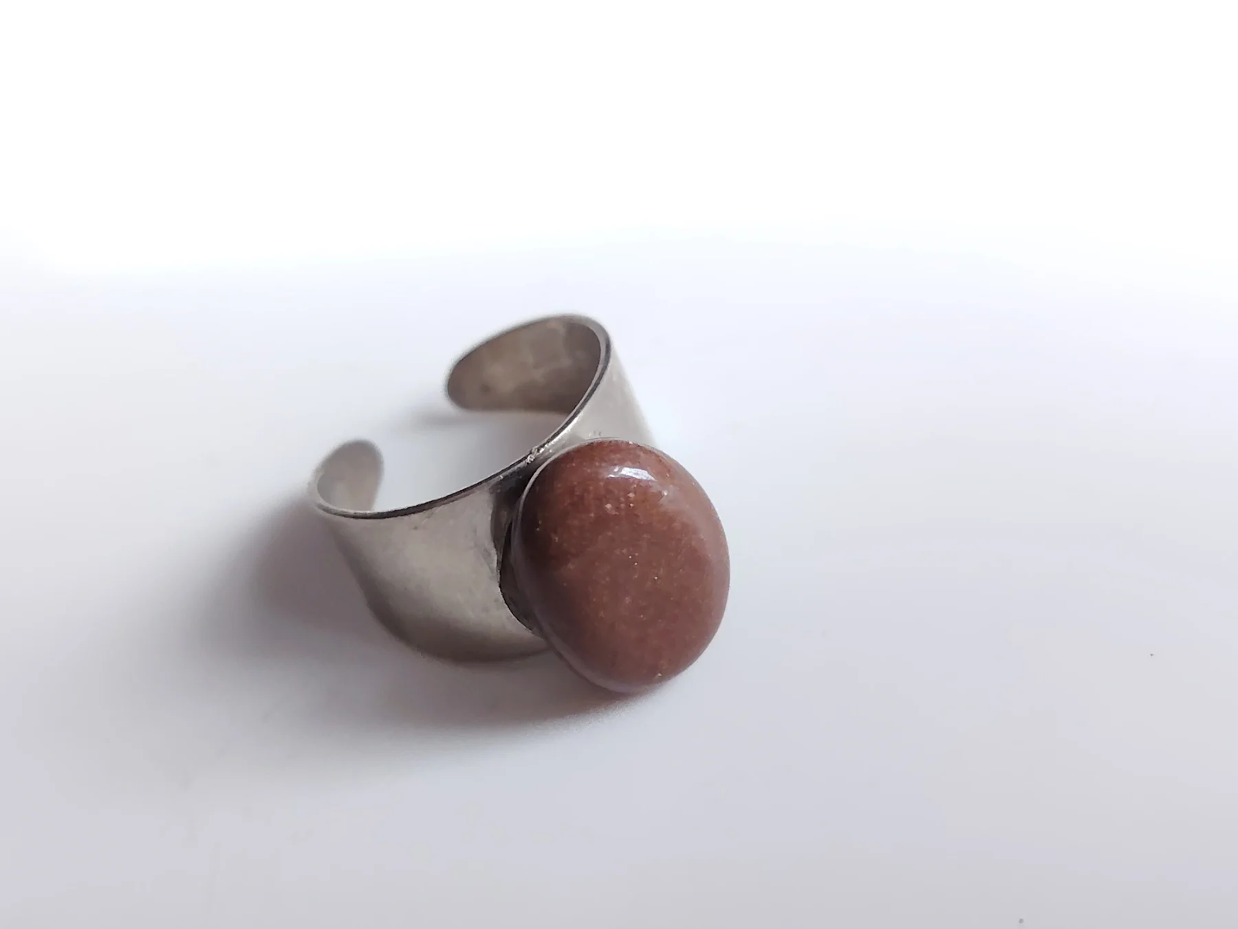 Silver tone stainless steel 1970s stone cab ring