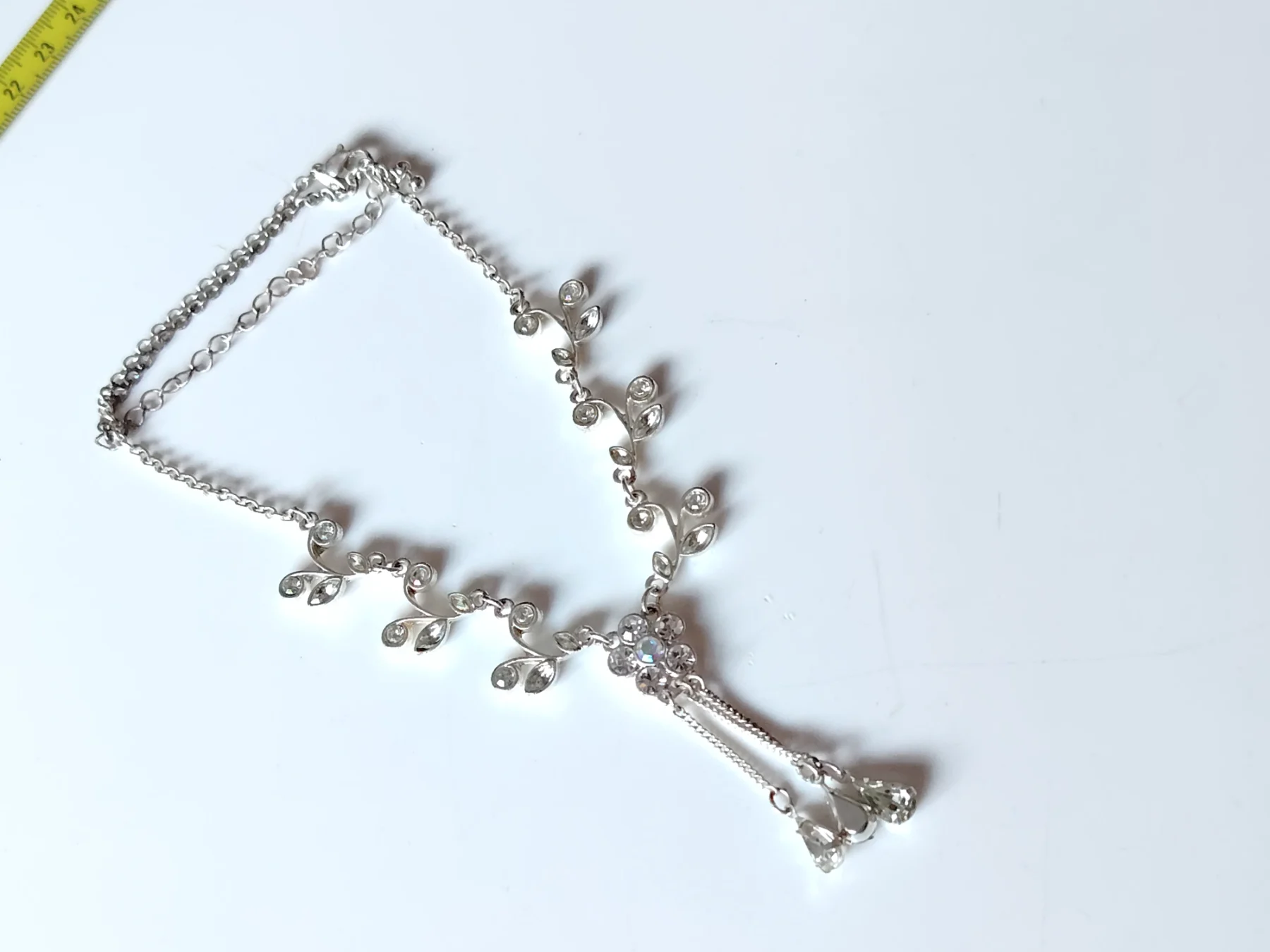 Silver tone Avon rhinestone y drop pendant necklace
