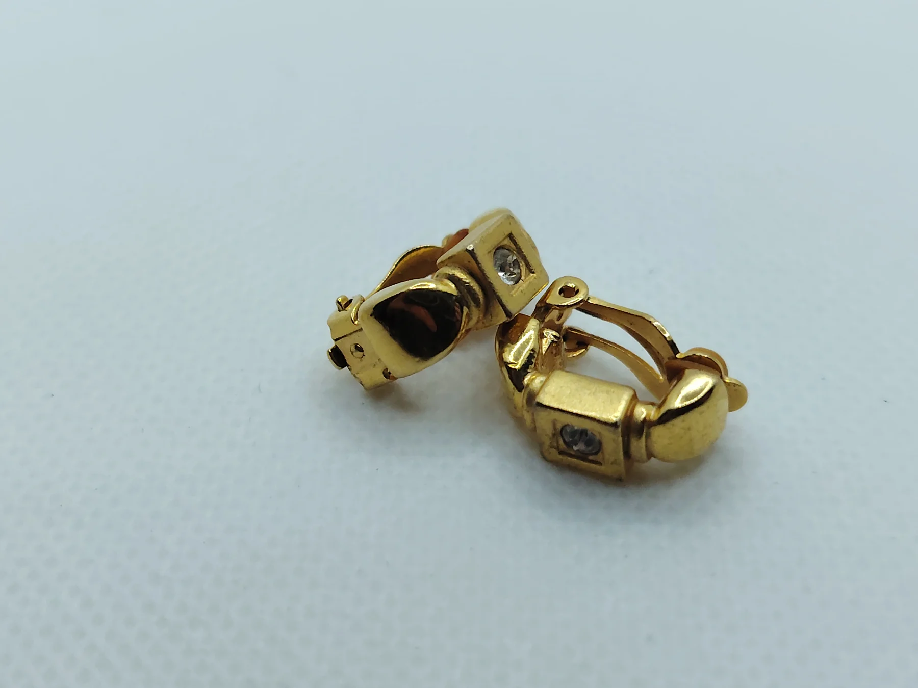 Retro styled vintage gold tone clear stone clip on earrings