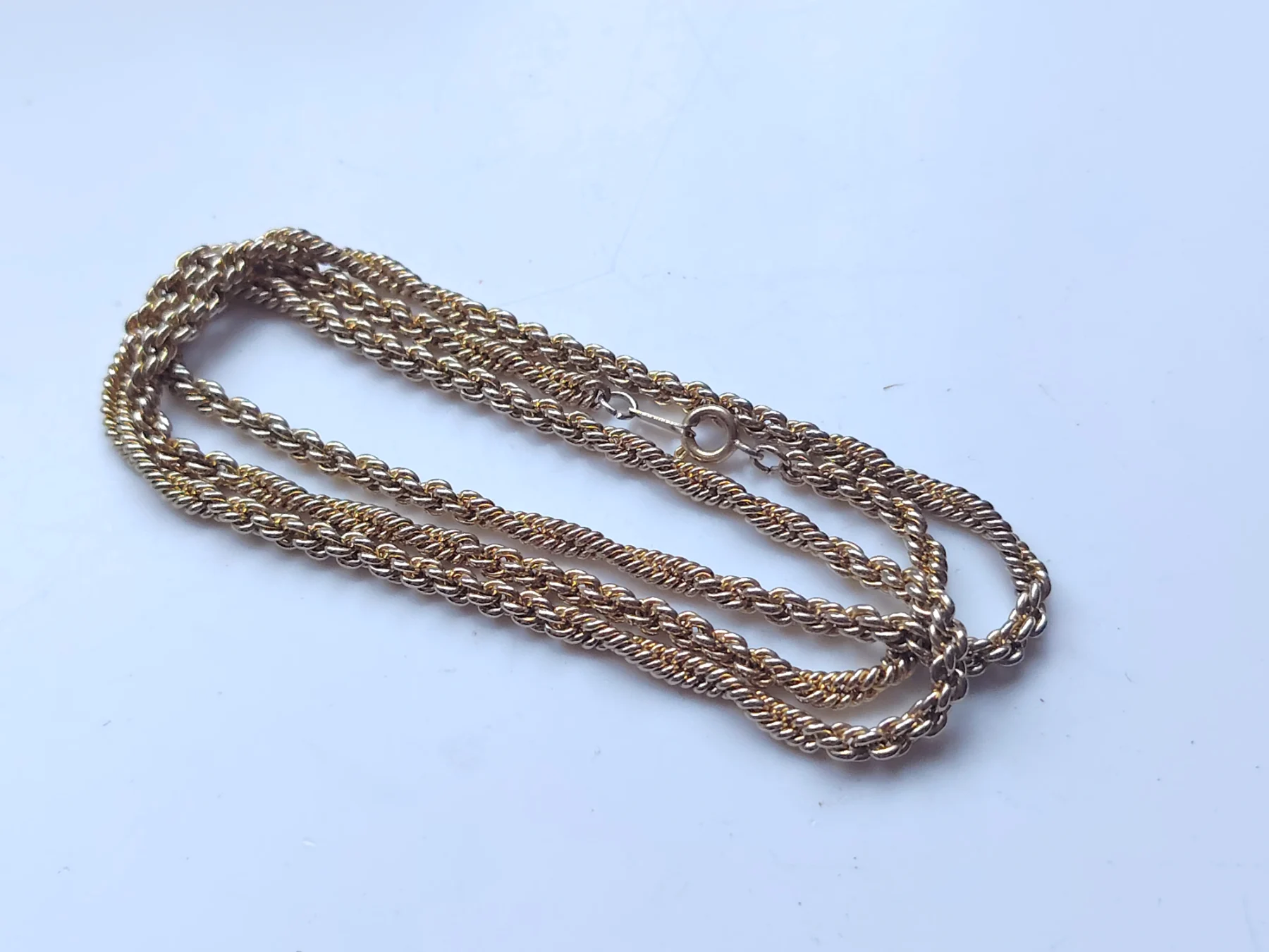 Gold tone spiral style chain necklace retro chic