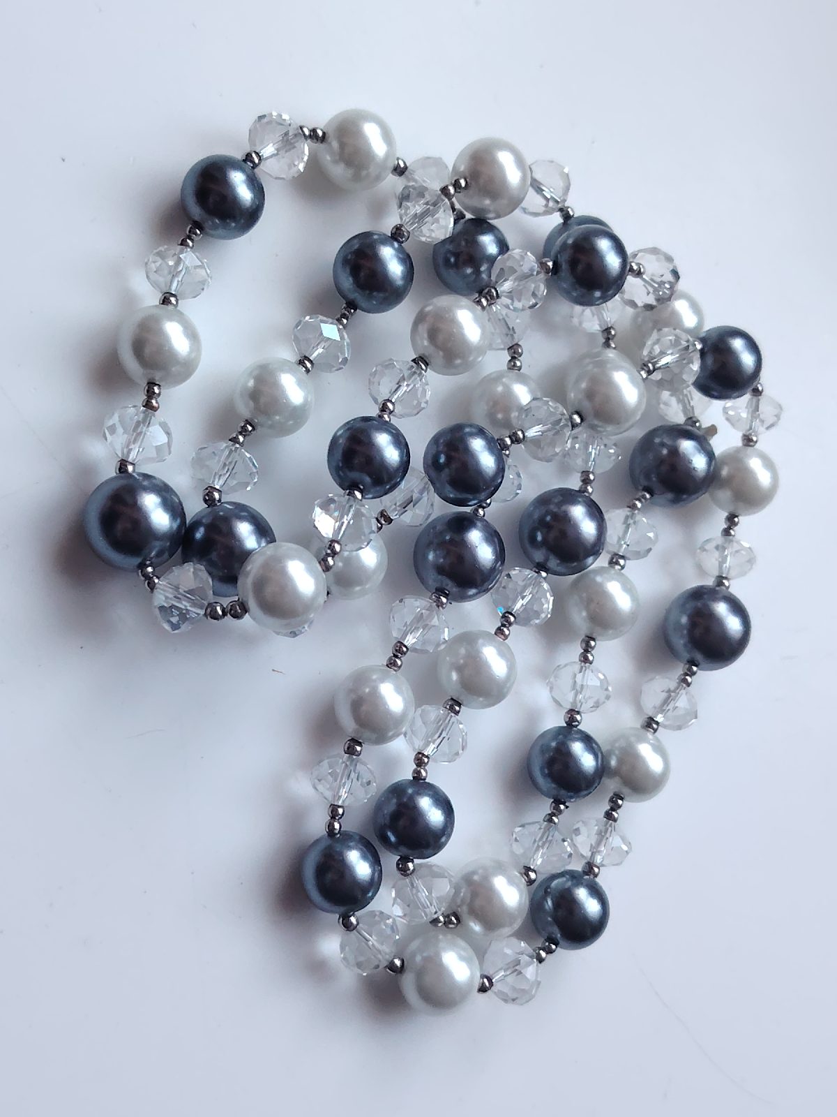 Faux pearl faceted clear bead beaded necklace