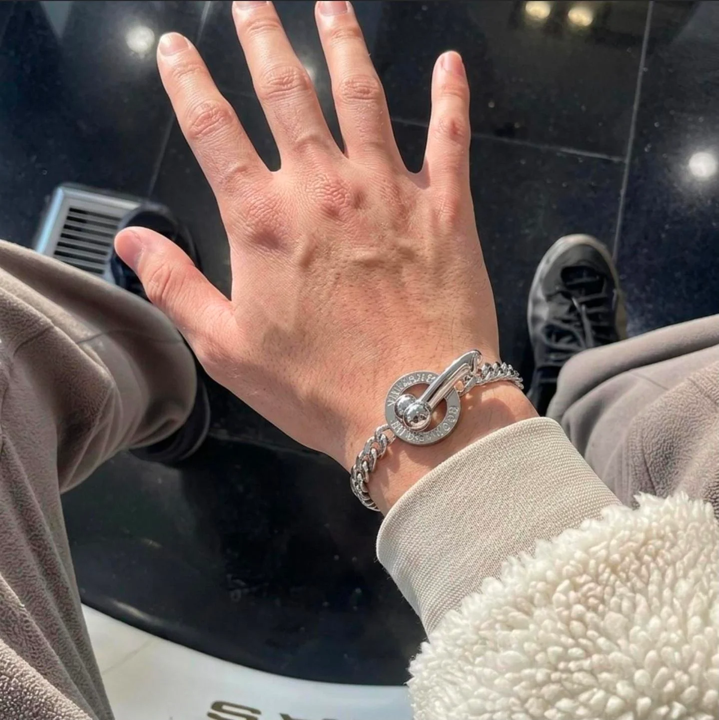 Authentic Vivienne Westwood Silver-Tone Chunky Curb Chain T-Bar Bracelet