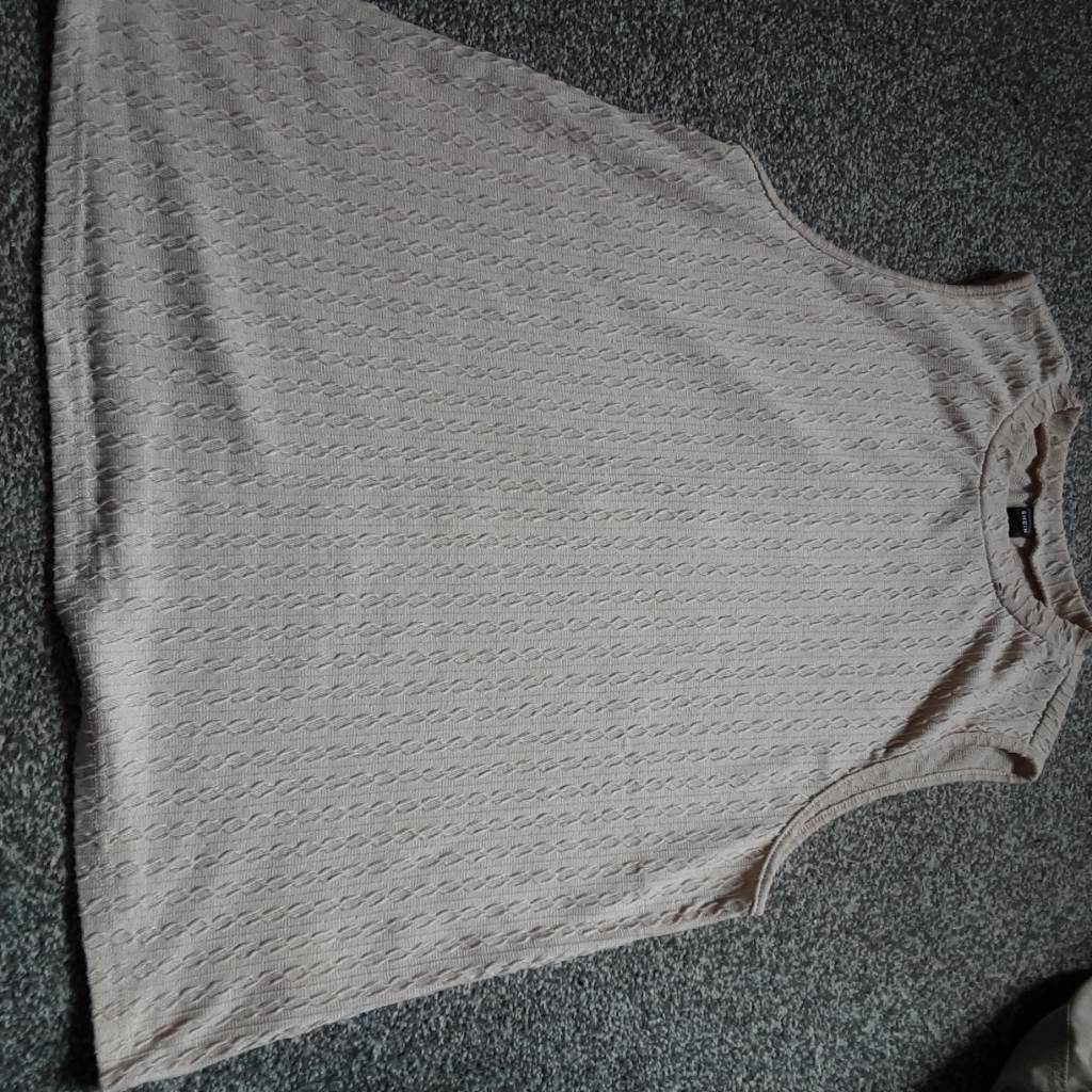 Sleeveless top