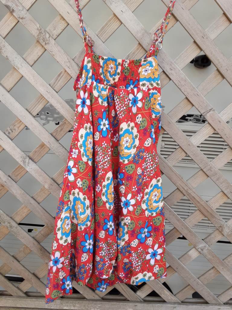 Balloon hem top
